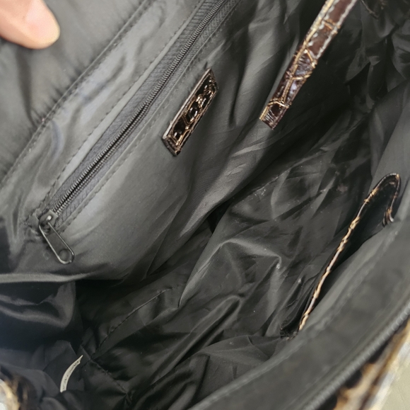 B Bag faux reptile shiny bag. - Picture 4 of 6